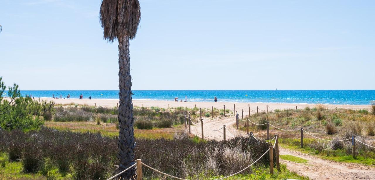 Maka Beach Apartment V Castelldefels Exterior photo